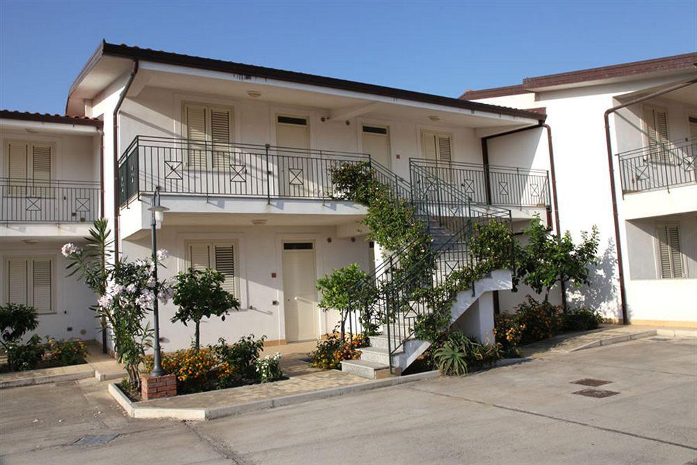 Medimare Residence Club Patti Exterior photo