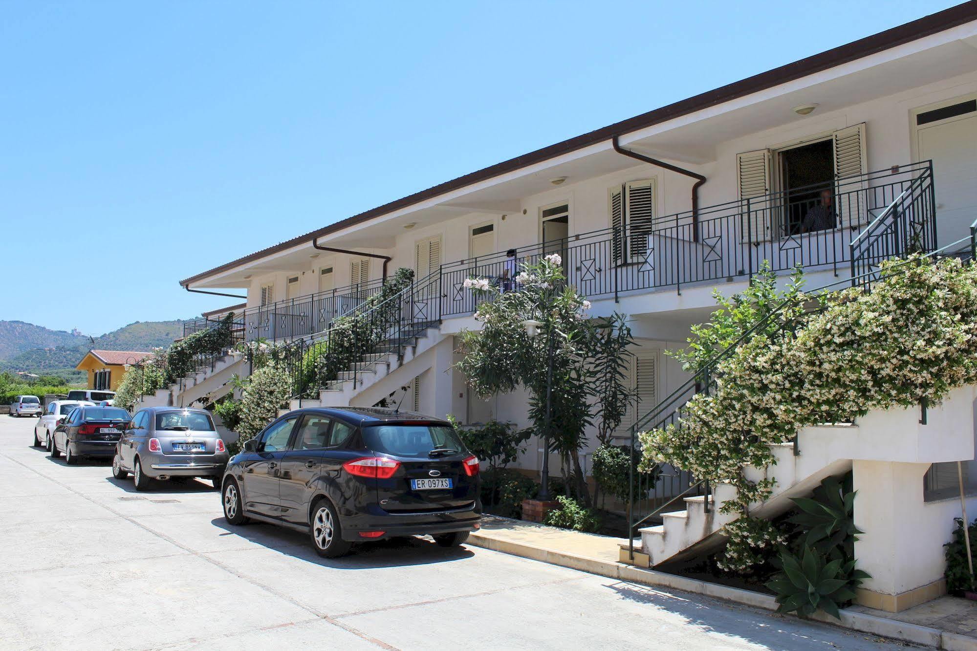 Medimare Residence Club Patti Exterior photo